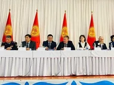 Четыре случая родов у школьниц за 9 месяцев: В Нарынской области предлагают ввести уроки полового воспитания