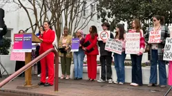 Комитет Сената одобрил законопроект о сексуальном воспитании на основе воздержания