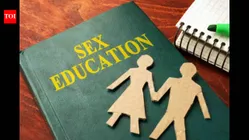 Саманта Ниблетт: депутат от Лейбористской партии запускает кампанию «лето секса», чтобы реформировать секс-образование в Великобритании - The Times of India