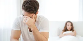 Удивительно большое количество мужчин испытывают боль во время секса, но они реже, чем женщины, говорят об этом